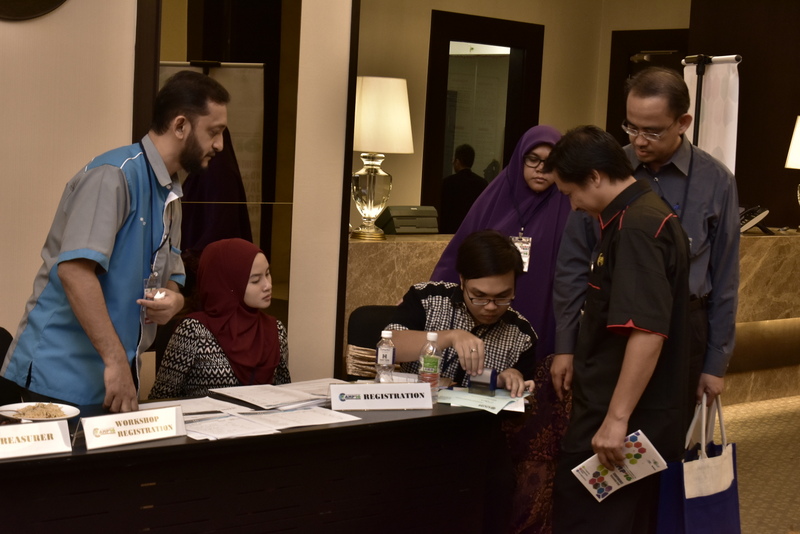UKM 4820